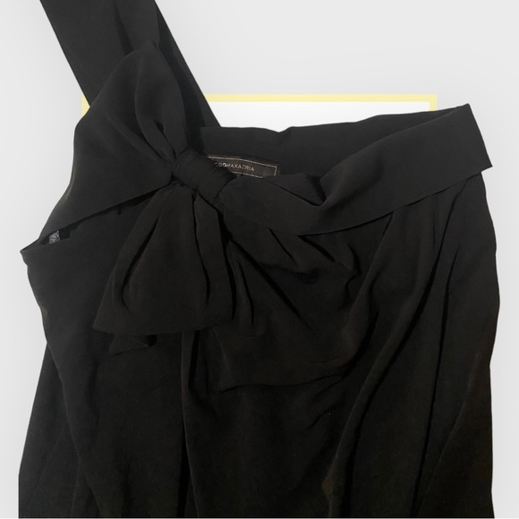 BCBG asymmetric bow tie top XS​​ - Picture 3 of 4